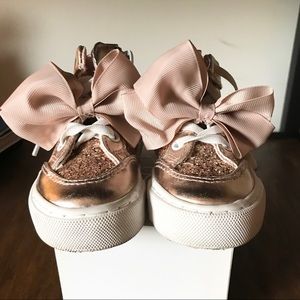 Toddler Girls Sneakers-Size 6 (toddler)